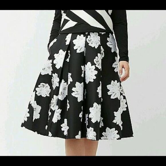 Lane Bryant Pleated Floral Skirt Womens Plus Size 28 - Picture 2 of 7